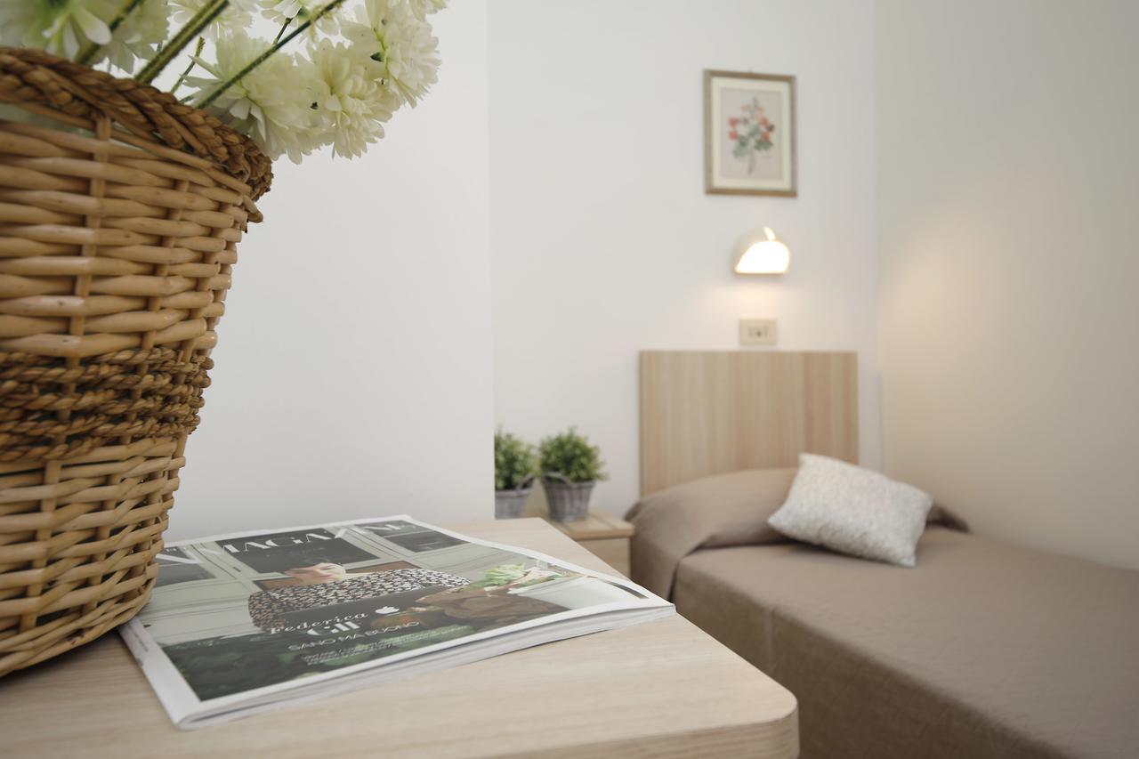 Hotel Lungomare Cattolica Ngoại thất bức ảnh